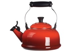 1.6L Classic Whistling Kettle - Cerise